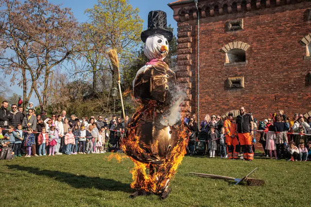 Der traditionelle Sommertagsumzug in Germersheim | Foto: Paul Needham