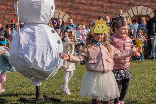 Der traditionelle Sommertagsumzug in Germersheim | Foto: Paul Needham