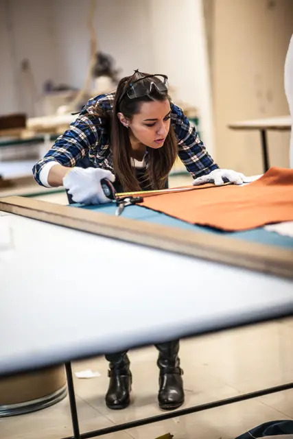 Vor Ort erhielten die Schüler anschauliche Informationen zur Produktion und zu Ausbildungsmöglichkeiten bei der Matratzenmanufaktur | Foto: Schramm/gratis