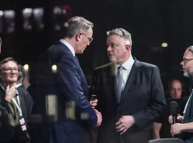 Schnieder wird bald auf Schweitzer als Ministerpräsident folgen.  | Foto: dpa