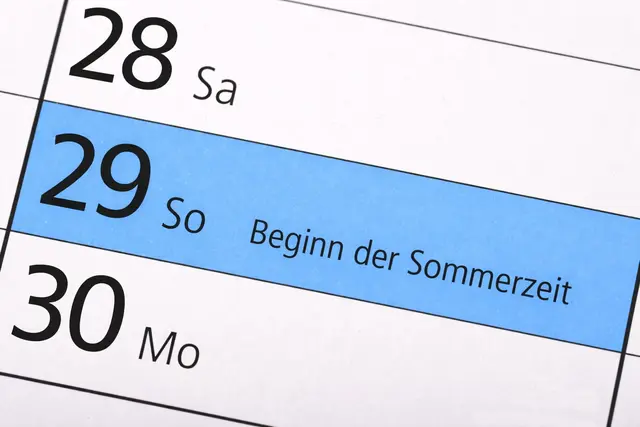 Die Sommerzeit beginnt: Dann sollte man die Zeitschaltuhr der Heizungsanlage prüfen und Heizzeiten anpassen. | Foto: Deutscher Verband Flüssiggas e.V.