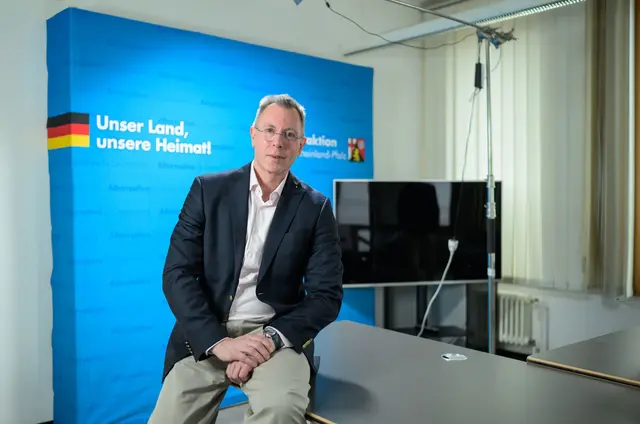 Statt Jan Bollinger wird nun Michael Büge die Geschicke der AfD-Fraktion im rheinland-pfälzischen Landtag leiten.  | Foto: dpa