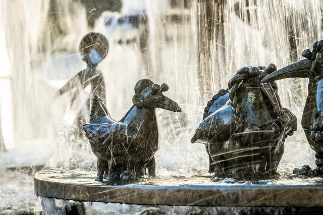 In Neustadt ist Gernot Rumpf vor allem auch für seine zahlreichen Elwetritsche berühmt. | Foto: CC-BY-SA Pfalz Touristik, Dominik Ketz