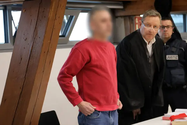 Der Mann wurde wegen Brandstiftung verurteilt. (Archivbild) | Foto: dpa
