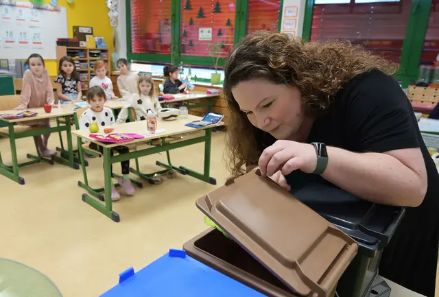 Kerstin Trappmann ist auch in Schulen und Kindergärten unterwegs, um  wichtige Bildungsarbeit zu leisten
 | Foto: Martin Seebald