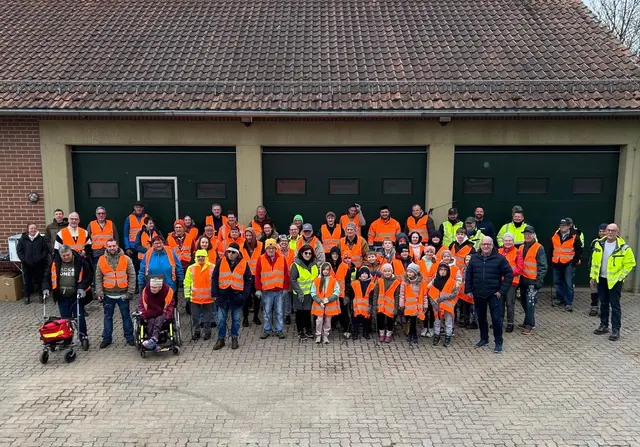 Vor dem Start der Umweltaktion auf dem Gelände der Stadtgärtnerei | Foto: Stadt Ramstein-Miesenbach