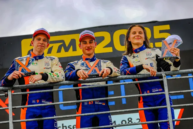 Maxim Felix Dacher (Mitte) feierte auf dem Sachsenring einen Doppelsieg | Foto: Marcel Uhlmann