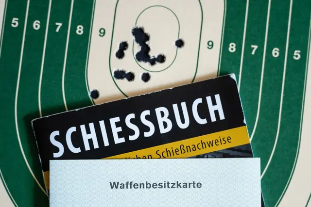 «Reichsbürger» leugnen die Existenz der Bundesrepublik Deutschland und lehnen die staatliche Rechtsordnung ab. (Symbolbild) | Foto: dpa