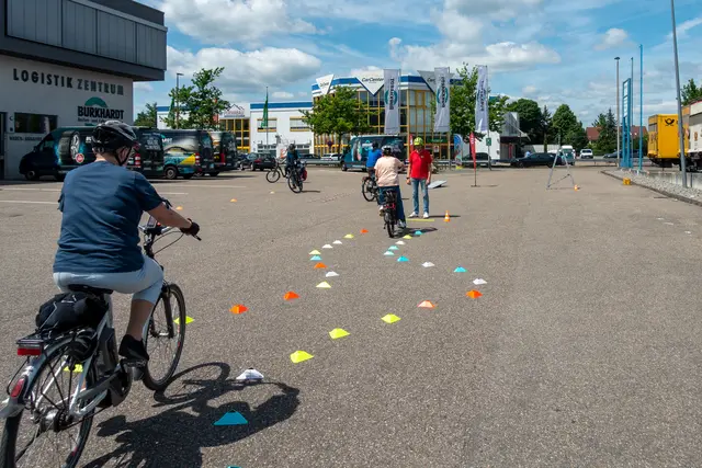 Parkour abfahren und ausweichen | Foto: Gerhard Öfner