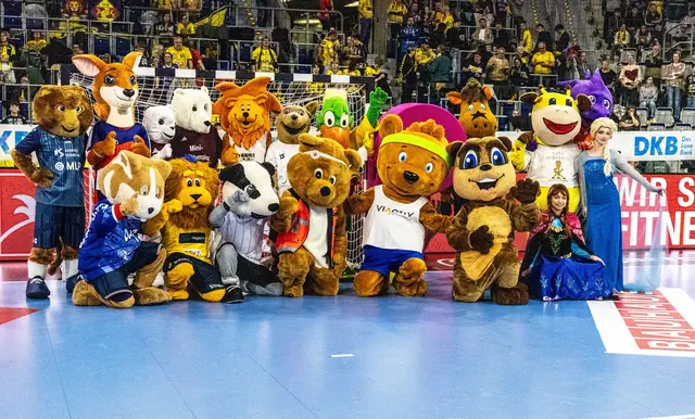 Die Maskotchen waren zu Gast | Foto: Wolfgang Neuberth