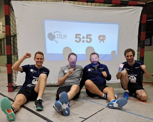 Zufriedene Gesichter nach packendem Duell! | Foto: C.B.