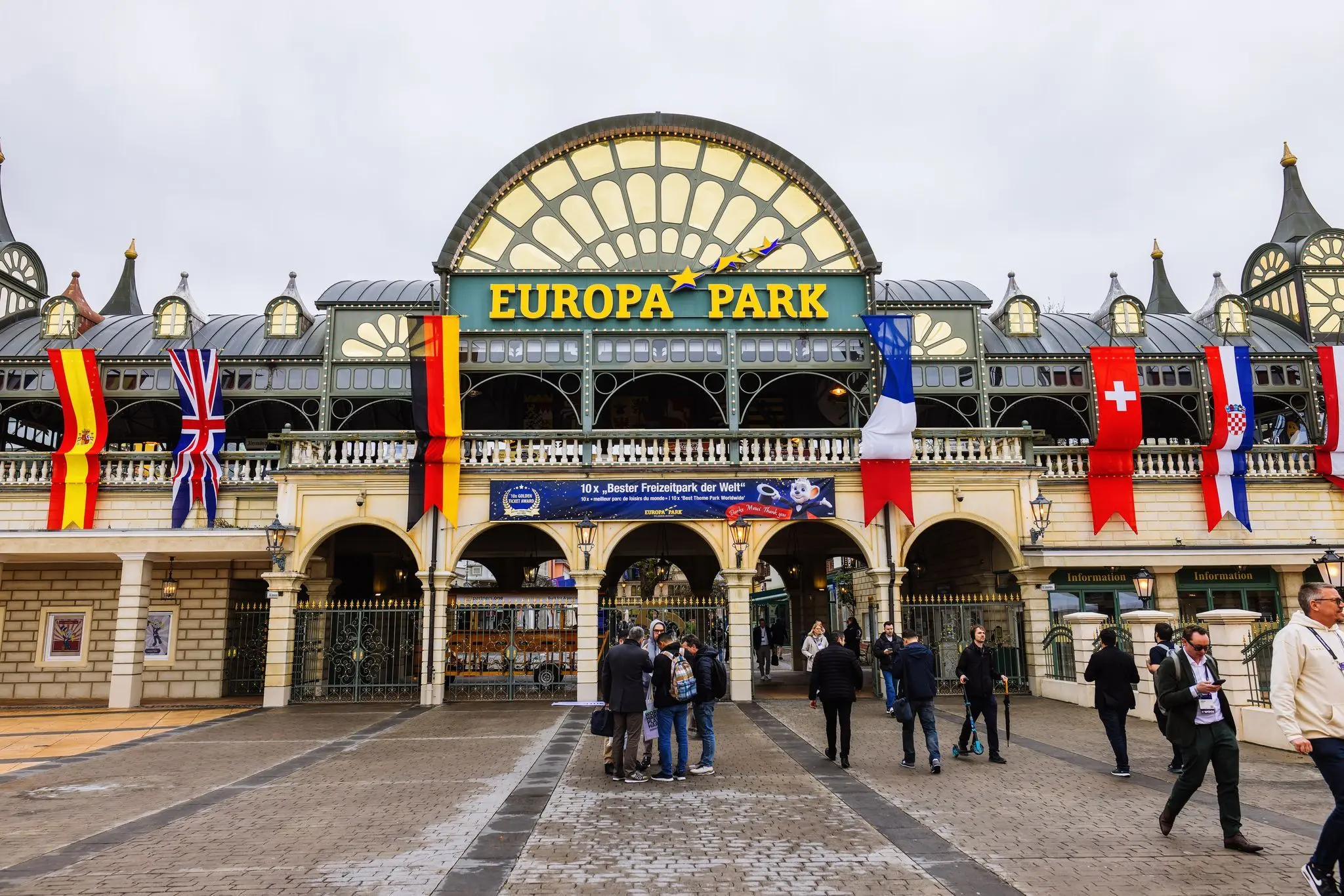 Saisonstart im Europa‑Park Rust: Warum Roland Mack fehlte