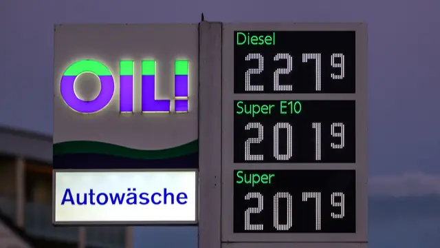 Ab Mittwoch (1. April 2026) greifen neue Regeln für Spritpreise. Entscheidend ist künftig auch der richtige Zeitpunkt – vor allem ab 12 Uhr. | Foto: Erik Stegner
