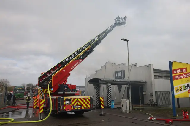 Noch ist völlig unklar, warum das Feuer in der Disco ausbrechen konnte.(Archiv) | Foto: dpa