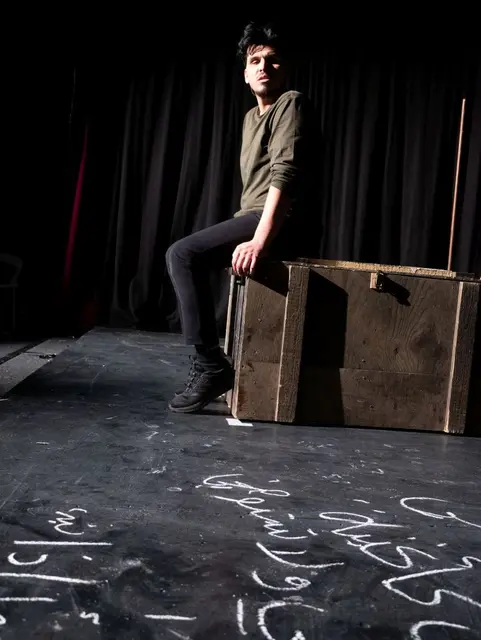 Ammar Alsaied in "Was ist ein Vogel" | Foto: Theater Alte Werkstatt Frankenthal