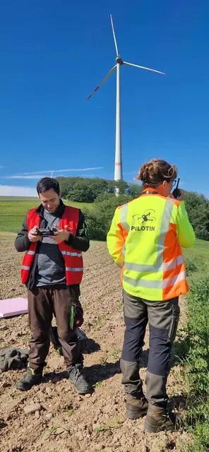 Kitzretter im Einsatz | Foto: Jens Klink