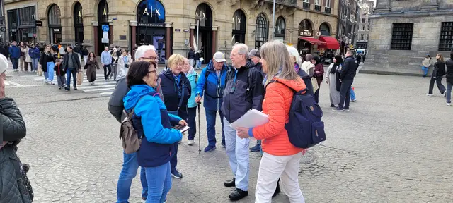 In mehreren Gruppen ging's durch Amsterdam. | Foto: Volker Widdrat