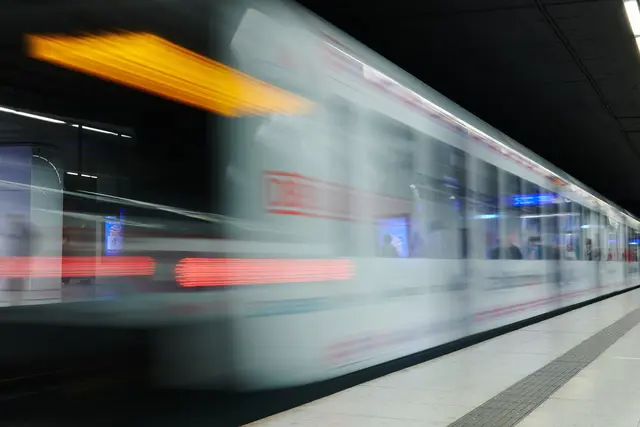 Wegen Bauarbeiten für den Digitalen Knoten Stuttgart kommt es nach Ostern zu Zugausfällen, Umleitungen und Ersatzverkehr bei S-Bahn, Regional- und Fernzügen. | Foto: Deutsche Bahn AG / Dominic Dupont