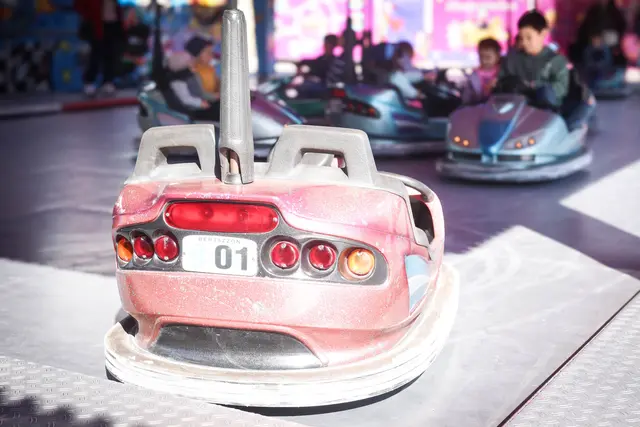Früh übt sich: Autoscooter für die Kleinsten | Foto: Cornelia Bauer