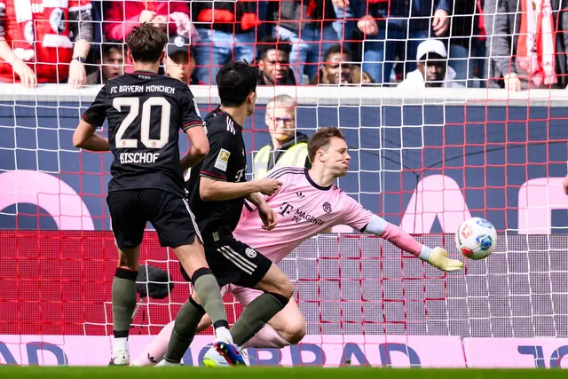 Mehrfach im Blickpunkt: Bayern-Keeper Manuel Neuer. | Foto: Tom Weller/dpa