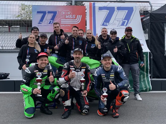 Pascal Schneider siegt mit dem Team 77 auf dem Hockenheimring | Foto: MIchael Sonnick