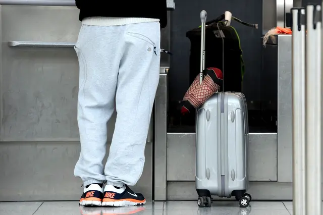 Für manche Menschen ist die Jogginghose das perfekte Kleidungsstück für den Flug. Aber kann sie auch ein stilvolles sein? (zu dpa: «Jogging- oder Leinenhose? So fliegen Sie stilvoll und bequem») | Foto: dpa