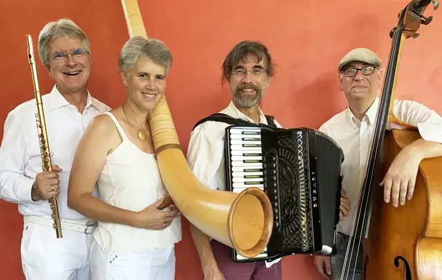 Kennt keine musikalischen Grenzen: Das Süddeutsche Luft- und Zupfquartett | Foto: Johannes Hustedt