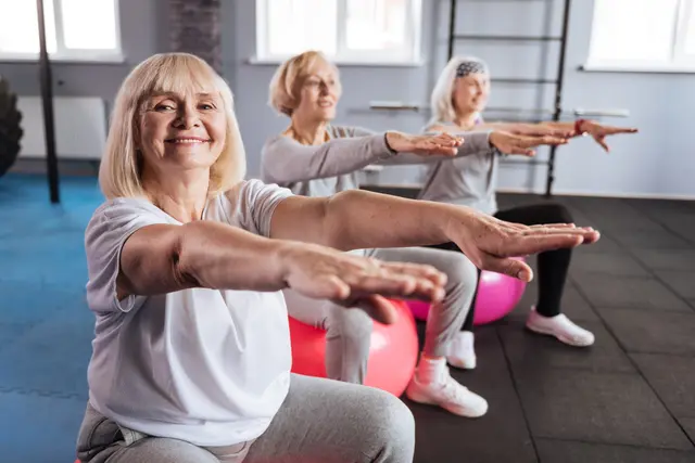 Sportliche Senioren Symbolbild | Foto: Viacheslav Yakobchuk/stock.adobe.com