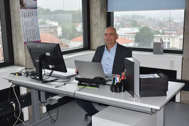 Kommt in die Stadtteilbüros: Bürgermeister Manfred Schulz sucht das Gespräch mit den Bürgerinnen und Bürgern | Foto: Stadt Kaiserslautern