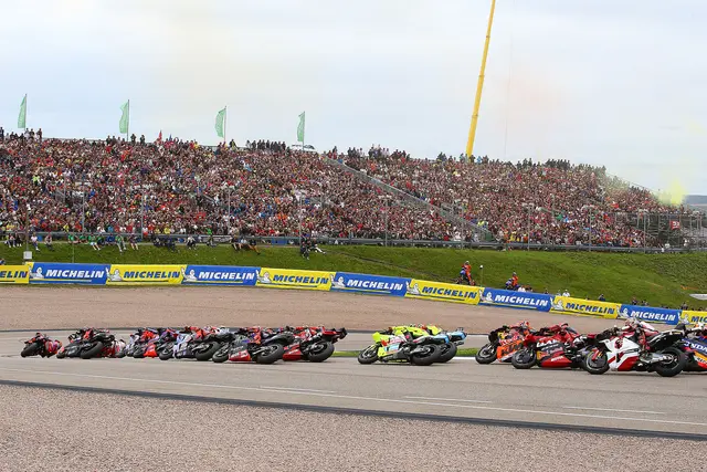 Der Motorrad Grand Prix Deutschland steht für gelebte Tradition und internationale Fanbegeisterung. Mehr als 250000 Fans sorgen jährlich für eine einzigartige Atmosphäre am Sachsenring. | Foto: ADAC