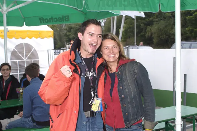 Timo Holstein mit der unvergessenen und leider viel zu früh verstorbenen SWR3-Moderatorin Steffi Tücking beim legendären Event auf dem Gelände der Bischoff-Brauerei in Winnweiler | Foto: Timo Holstein/gratis