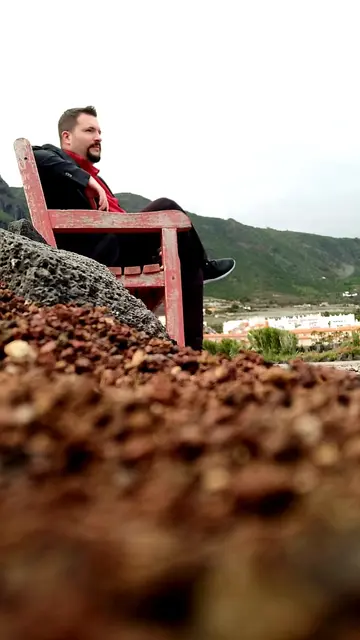 DJ Dominik Wachta hat mit seinem Timmy Song eine Hymne für den sterbenden Wal geschrieben, der Song trendet bereits auf Tiktok. | Foto: DJ Dominik Wachta &amp; friends