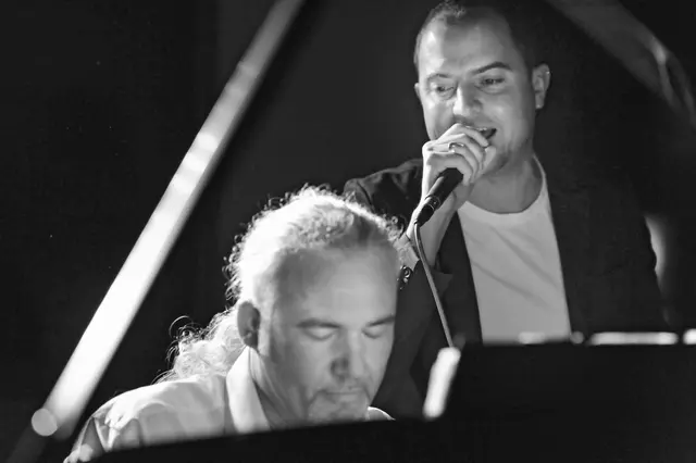 Timo Holstein und Peter Klein sagen als Duo "Nimm2" mit einem großen Abschiedskonzert am 23. Mai dem Bühnendasein endgültig Servus | Foto: Petra Stüning/gratis