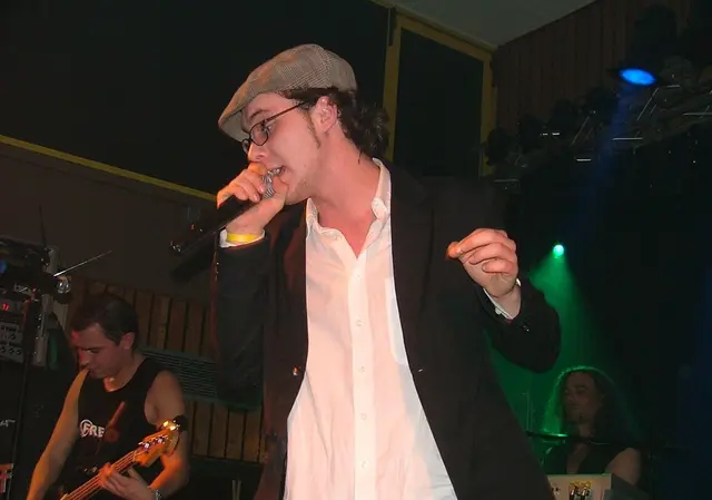 Ja, das isser, der junge Mark Forster, der Anfang der 2000er zu Gast bei einem Auftritt von Snailshouse war | Foto: Timo Holstein/gratis