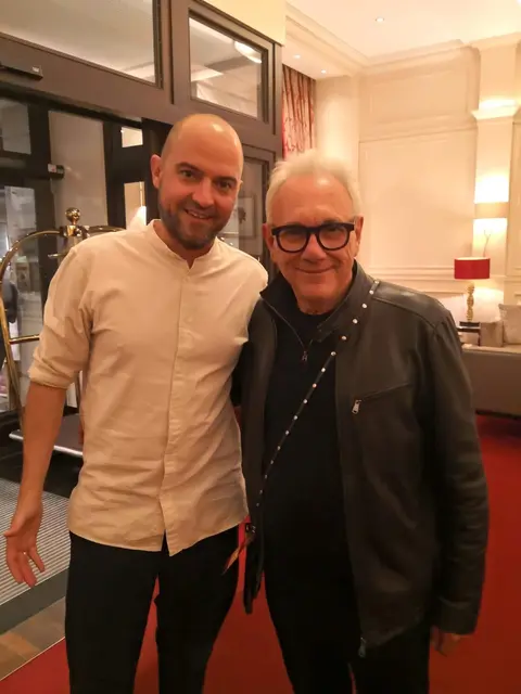 Treffen mit dem weltbekannten britischen Musikproduzenten, Musiker und Komponisten Trevor Horn  | Foto: Timo Holstein/gratis
