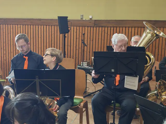 Voneinander lernen: Das Zusammenspiel unterschiedlicher Generationen und Fertigkeitsstufen. | Foto: Sabine Nauland-Bundus