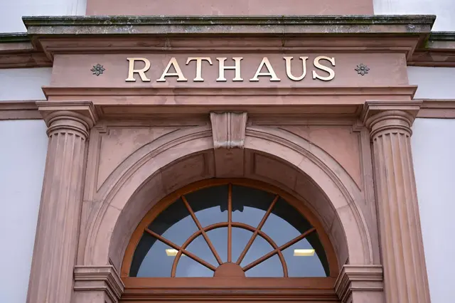 Die Haushaltslage vieler Kommunen ist angespannt. (Symbolbild) | Foto: Uwe Anspach/dpa