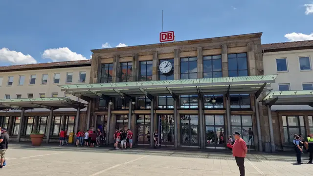 Am Donnerstag fiel gegen ein 38-jähriger Mann im Hauptbahnhof durch aggressives und aufbrausendes Verhalten auf | Foto: Ralf Vester 