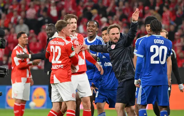 Nach dem Abpfiff wurde es zwischen dem FSV Mainz 05 und Racing Straßburg hitzig. | Foto: Torsten Silz/dpa