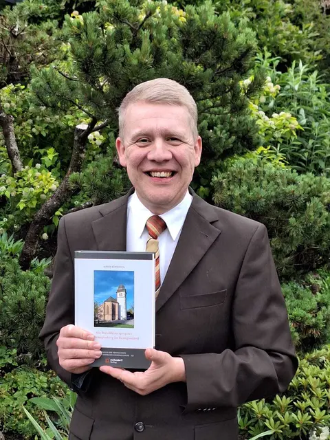 Dr. Dr. Ulrich Königstein | Foto: Königstein/Gratis