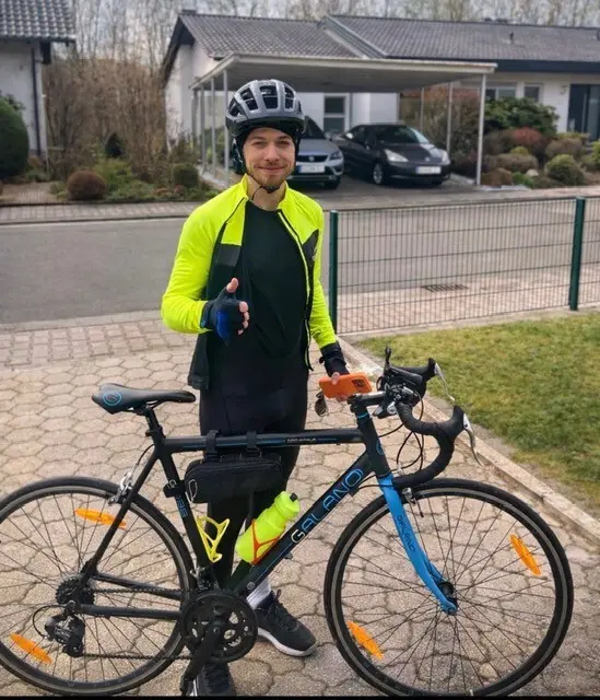 Benjamin Langhoff aus Kaiserslautern startet erneut eine Spendentour – diesmal über mehr als 500 Kilometer bis zum Bodensee | Foto: Elias Langhoff/gratis