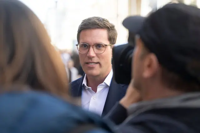 CDU-Chef Manuel Hagel kann die Ungeduld angesichts sehr langer Sondierungen verstehen, bittet aber um Vertrauen in die Verhandler.  | Foto: Marijan Murat/dpa