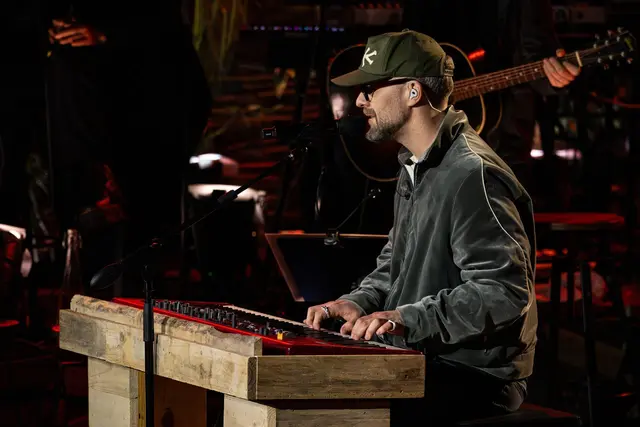 Mark Forster kommt bei «Sing meinen Song» emotional an seine Grenzen. | Foto: Markus Hetrich/RTL/dpa