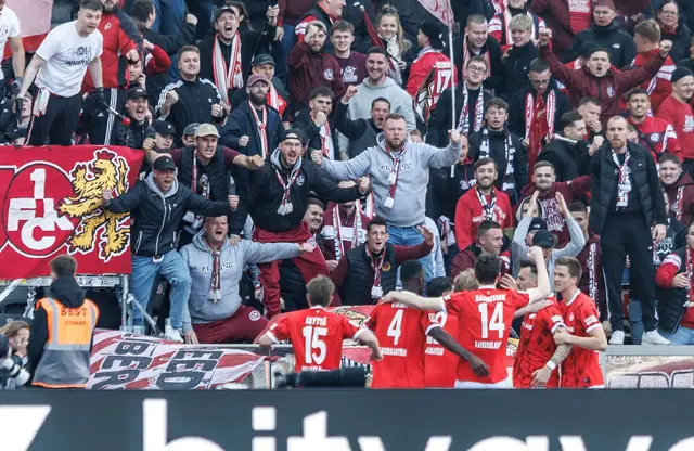 Die Pfälzer konnten kurz nach der Pause jubeln. | Foto: Andreas Gora/dpa