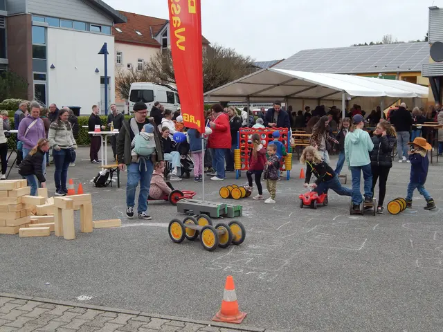 Viele Spielstationen für die Kinder in der Austraße | Foto: Anja Stemler
