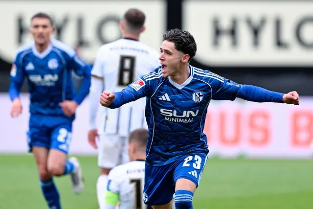 Schalke siegt in Unterzahl in Elversberg. | Foto: Uwe Anspach/dpa