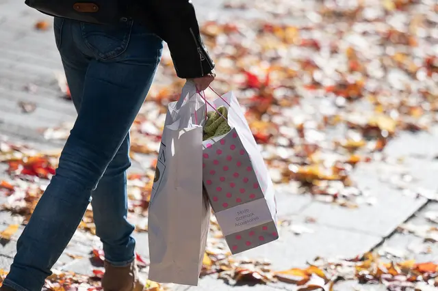 Wie wohlhabend man ist, hängt nicht nur am Einkommen. (Symbolbild) | Foto: Sebastian Gollnow/dpa