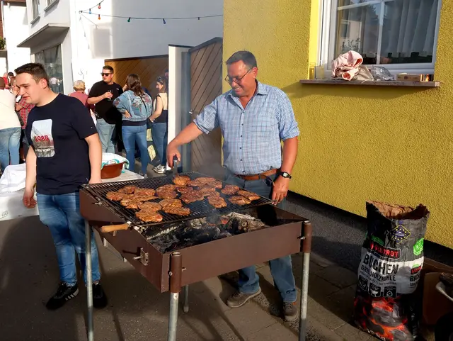 Wolfgang Spies am Steakgrill
 | Foto: Gerhard Syring-Lingenfelder