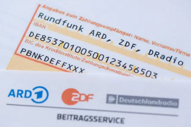 Darf man den Rundfunkbeitrag verweigern, wenn einem das Programm einseitig erscheint? (Symbolbild) | Foto: Sebastian Kahnert/dpa