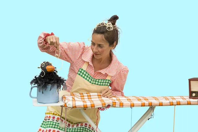 Kindertheater mit Herz: „Frau Meier, die Amsel“ zu Gast im Hambacher Schloss | Foto: Pressefoto/Theater Option orange